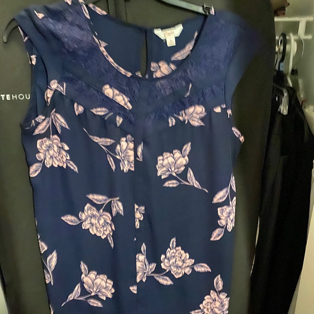 Candie blue top with pink flowers